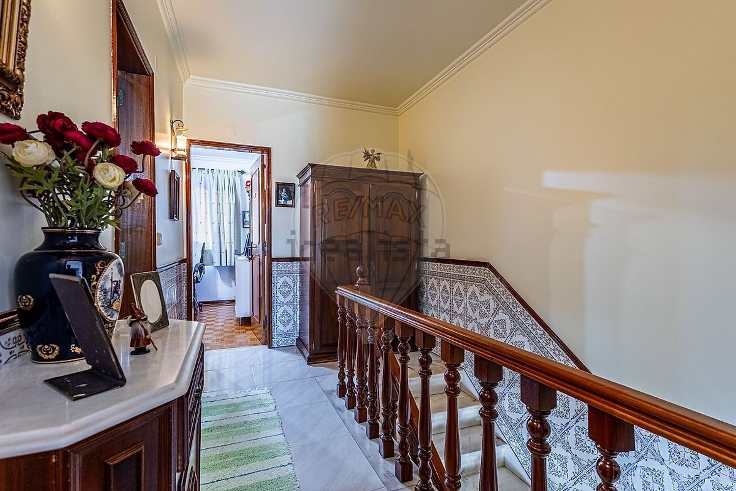 小楼房或独栋别墅出售在Estrada Sem Nome, 27 e 29 - 详情