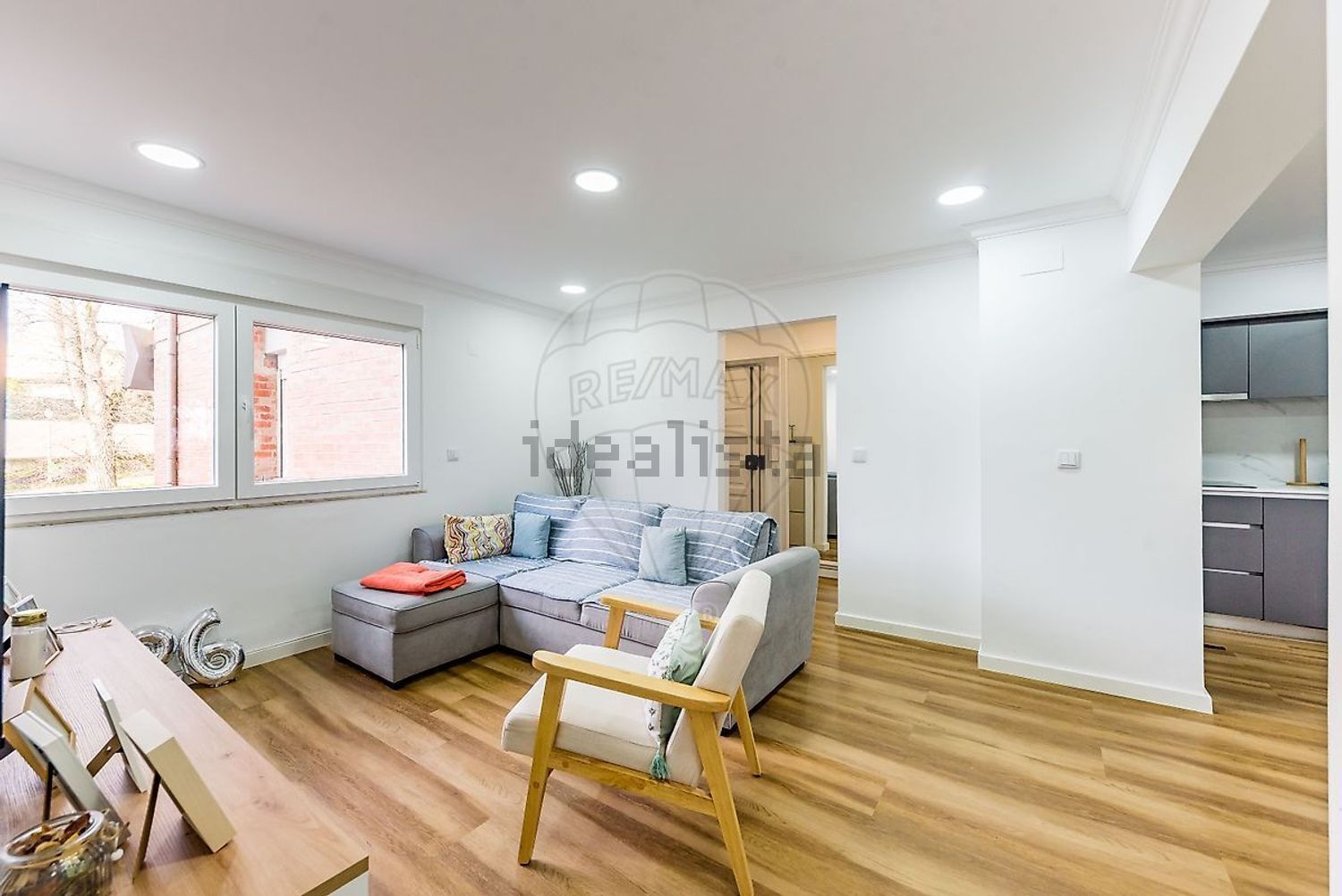 公寓 t4出售在Rua Capitão Tenente Oliveira e Carmo - 客厅