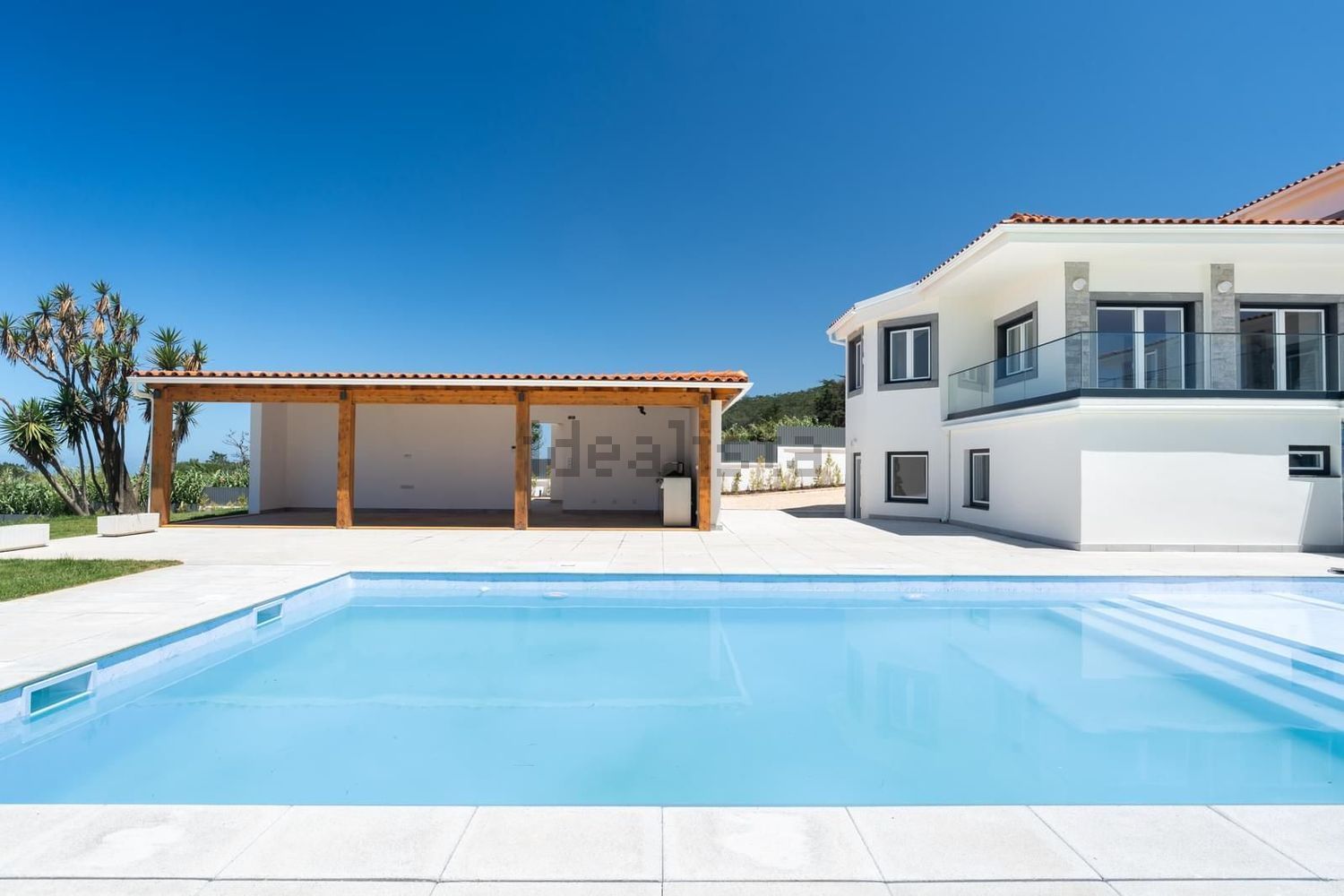 小楼房或独栋别墅出售在Beco do Algarvio - 游泳池