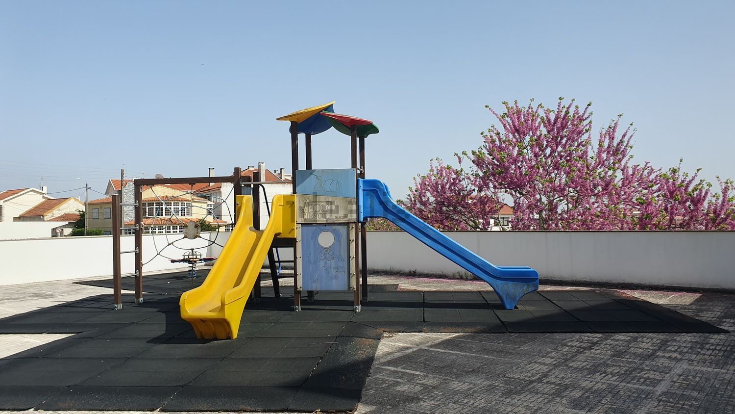 公寓 t2出售在Rua de Évora, 11 - 院子