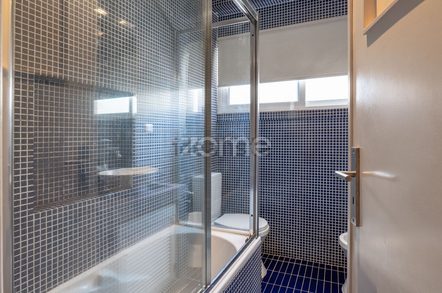 公寓 t4出售在Reboleira - 卫生间