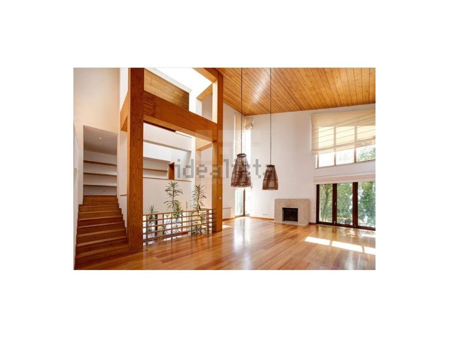 出租小楼房或独栋别墅在Rua Mato da Mina, 22 - 客厅