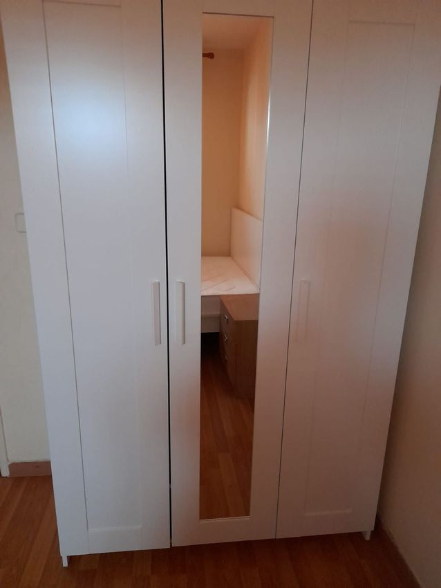 出租房间在Praça Alexandre Herculano, 3 porta