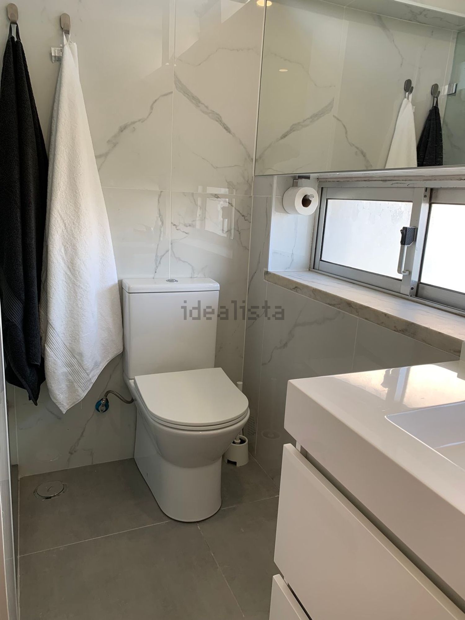 出租房间在Rua Sargento Armando Monteiro Ferreira, 17 - 卫生间