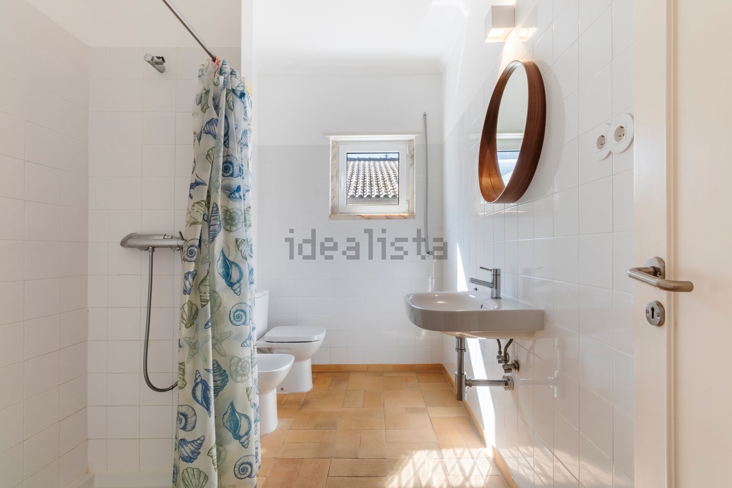 小楼房或独栋别墅出售在Rua Marechal Carmona - 卫生间