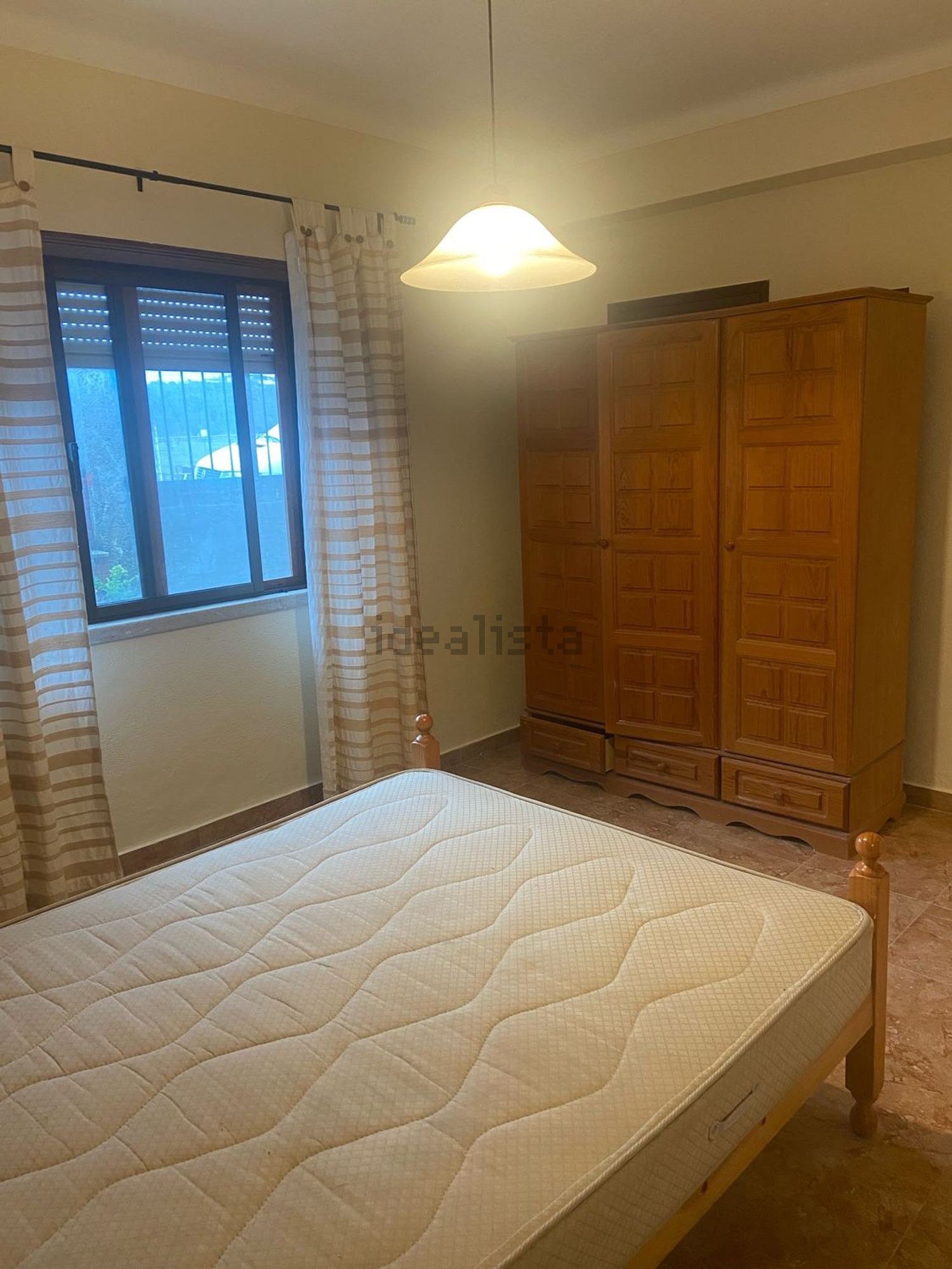 出租小楼房或独栋别墅在Rua Principal, 13 - 卧室