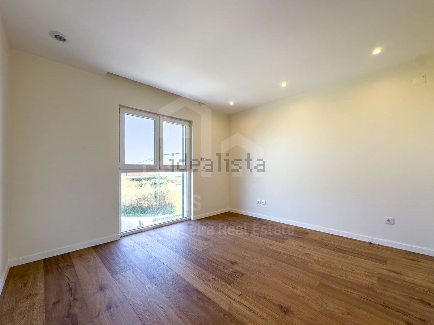 小楼房或独栋别墅出售在Encarnação - 居住