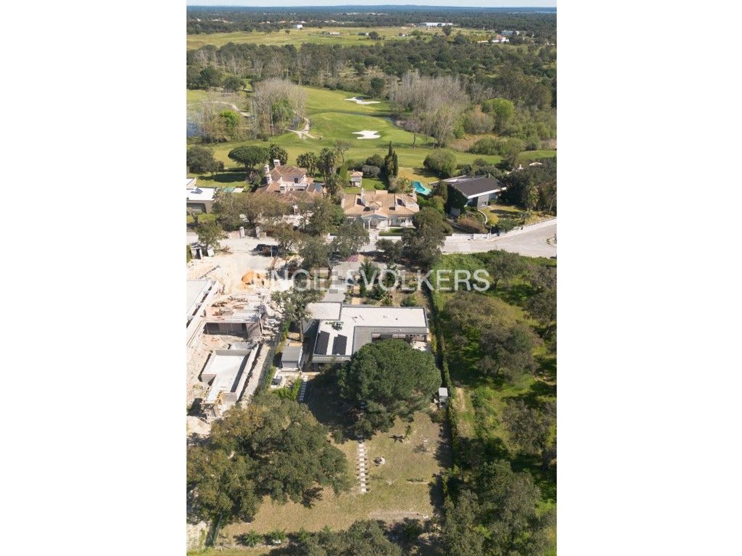 小楼房或独栋别墅出售在Avenida do Montado, 39 - 照片