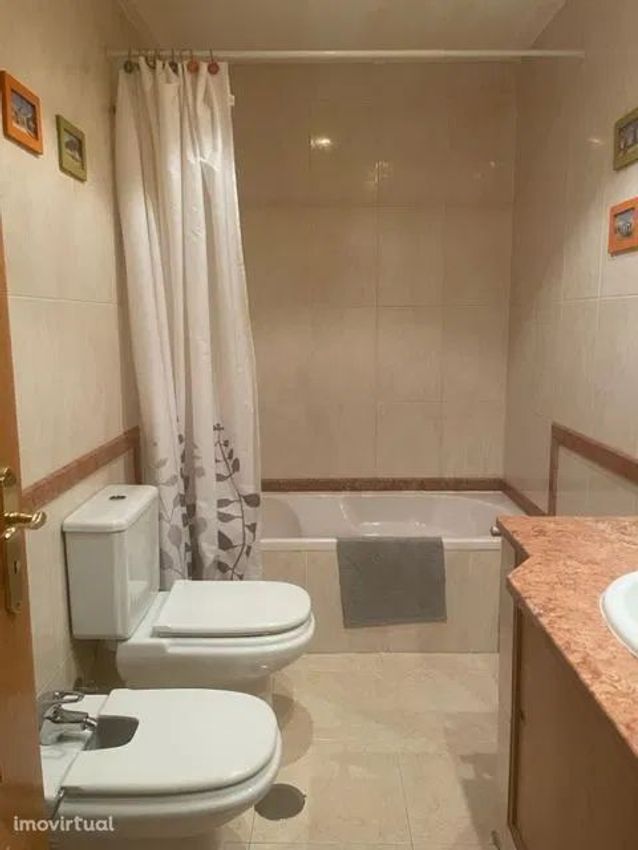 出租房间在Rua Dom Afonso Henriques, 50