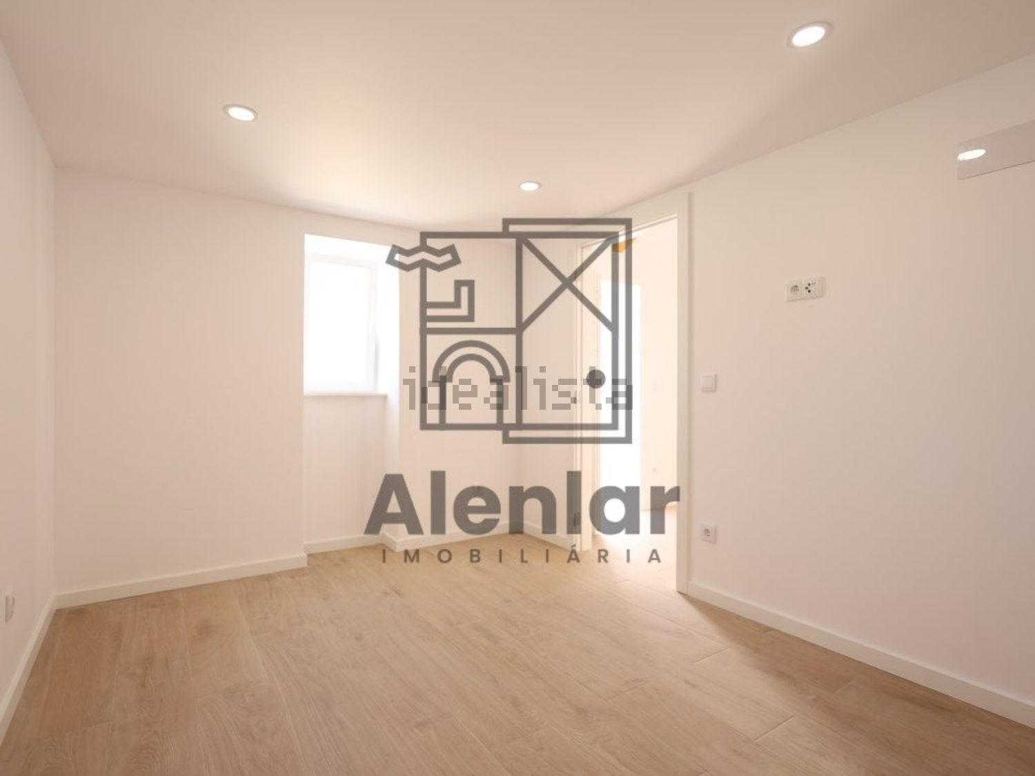 小楼房或独栋别墅出售在Ventosa - 照片