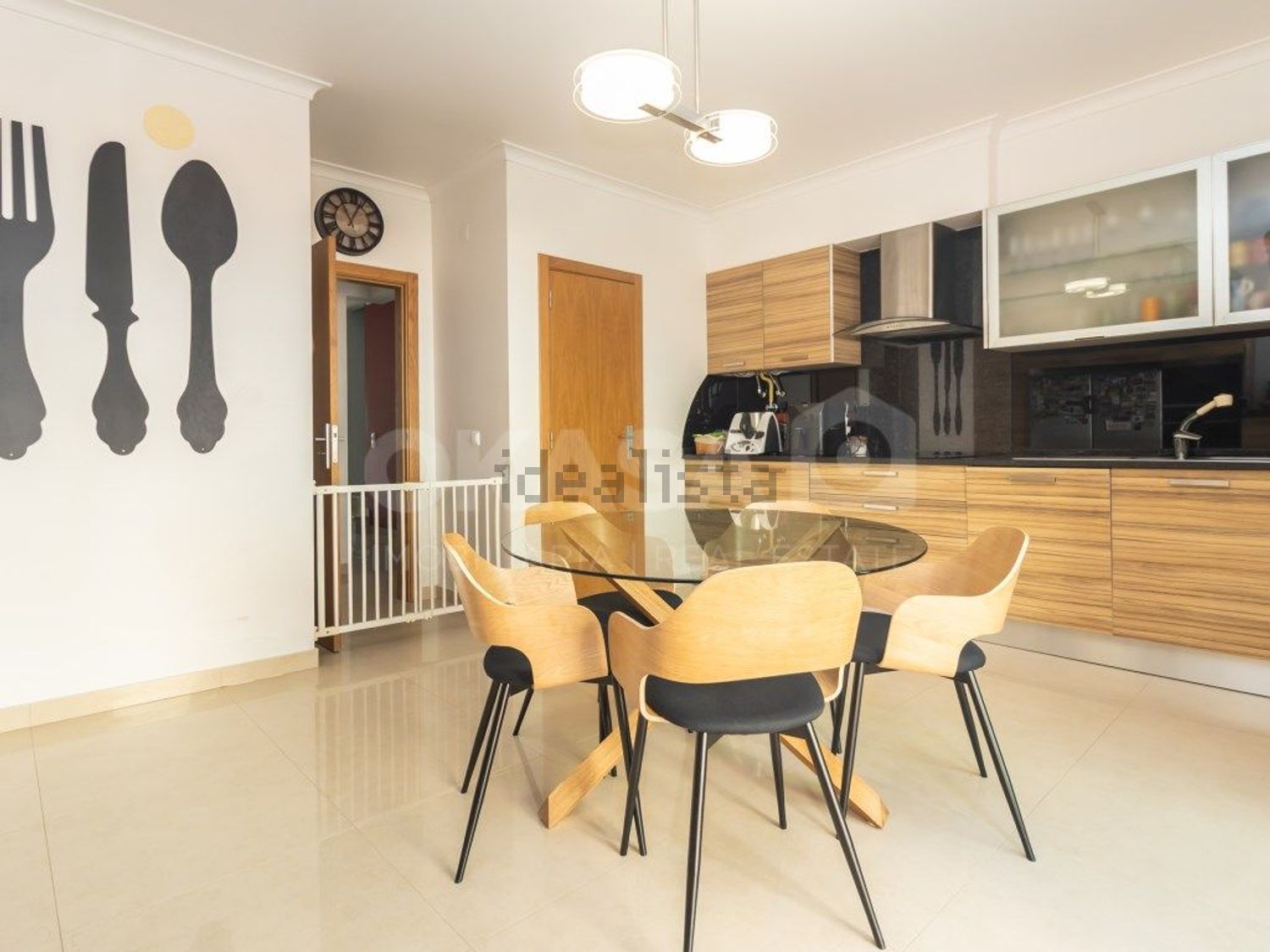 联排别墅出售在Rua Luís de Ataíde - 厨房