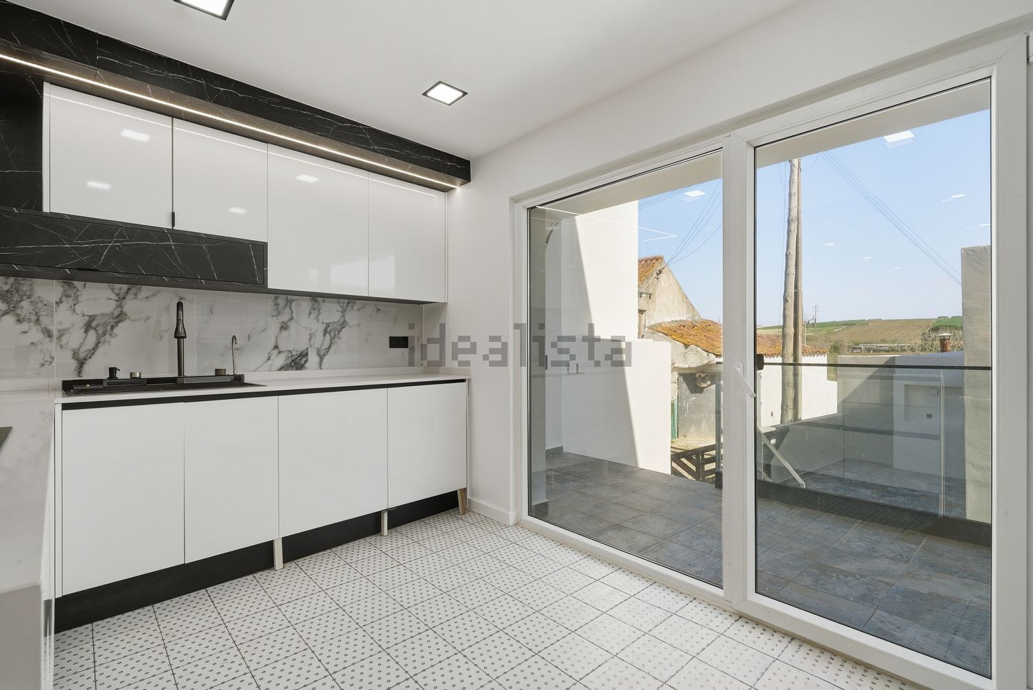 联排别墅出售在Rua da Arieira, 20 - 厨房