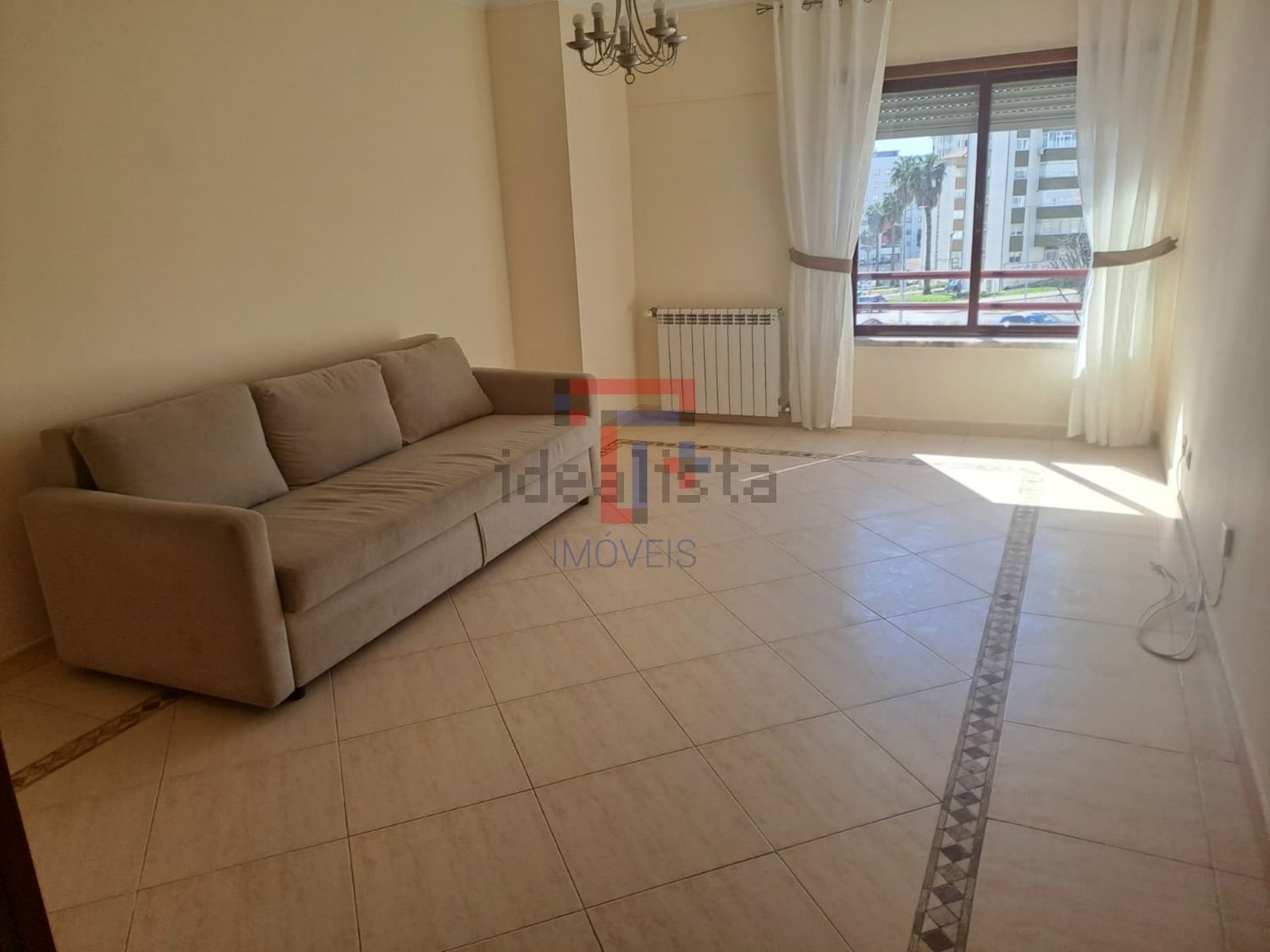 出租公寓 t2在Ramada e Caneças - 客厅