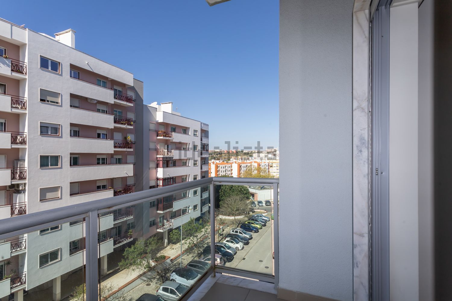 出租公寓 t2在Rua José Afonso, 4 - 视线