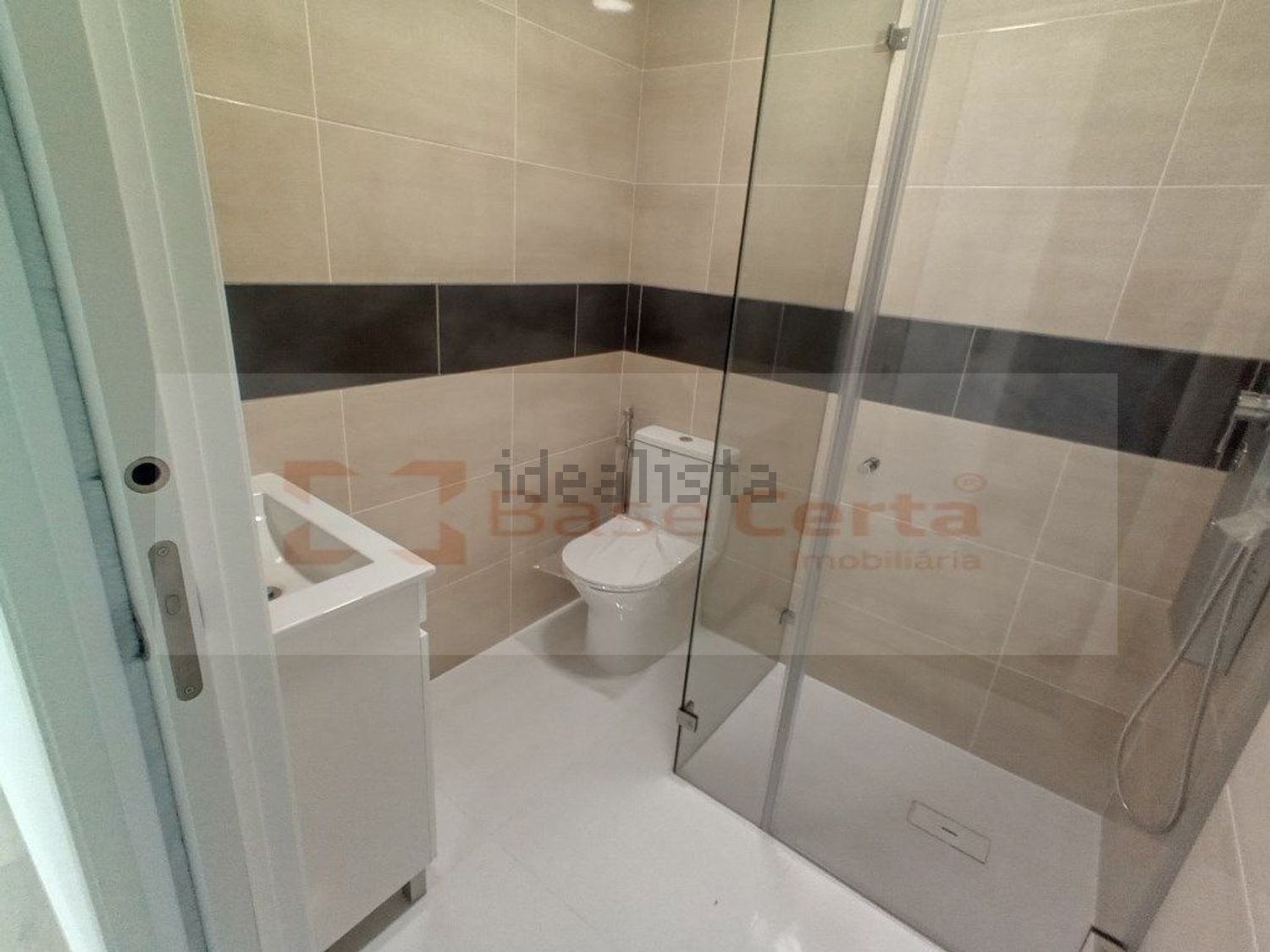 公寓 t2出售在Rua Melo Antunes s/n - 卫生间