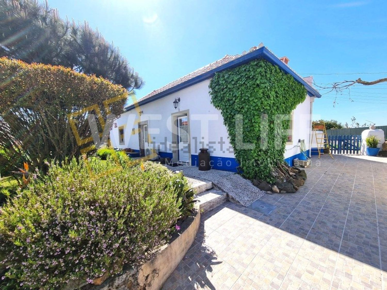 出租小楼房或独栋别墅在Barreiralva - Póvoa de Cima - 游泳池