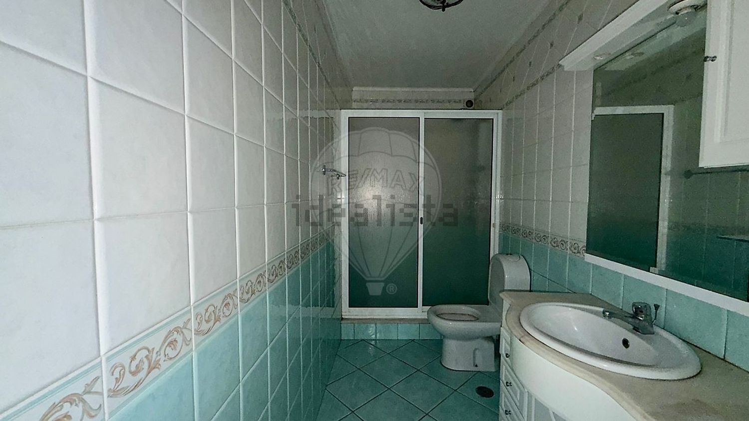 小楼房或独栋别墅出售在Rua da Pedra - 卫生间