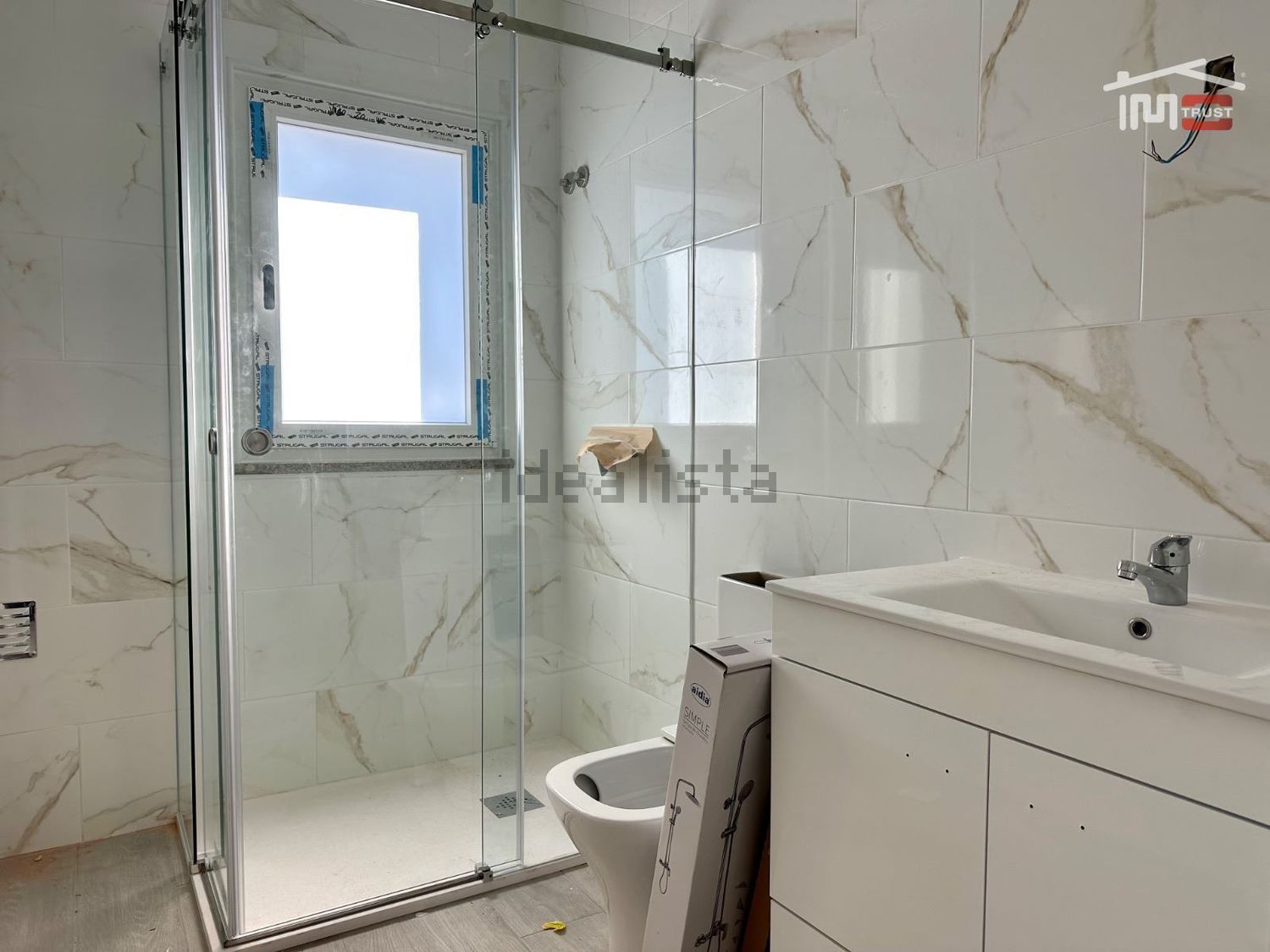 小楼房或独栋别墅出售在Beco Dos Talhadas - 卫生间