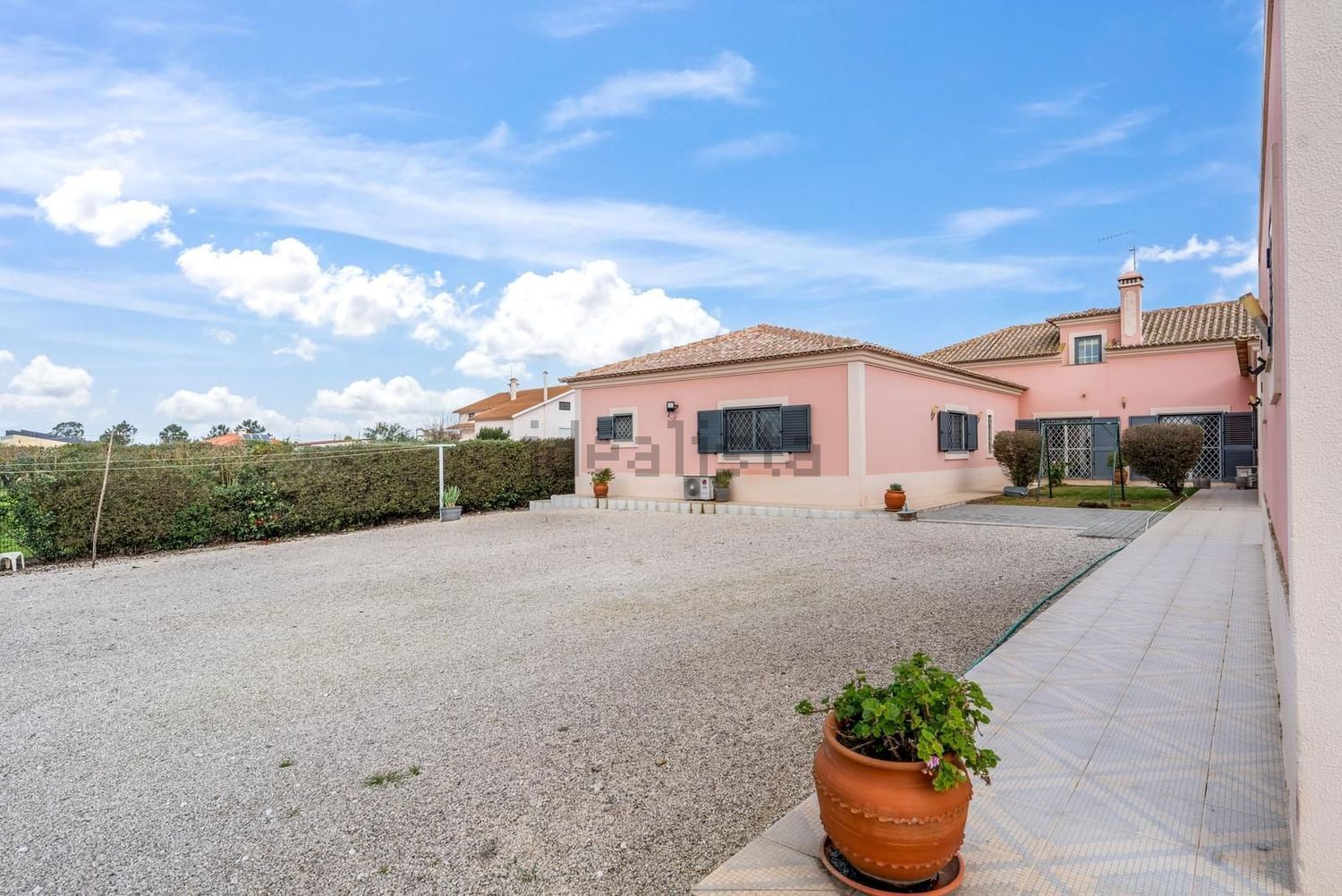 小楼房或独栋别墅出售N10 - 外立面