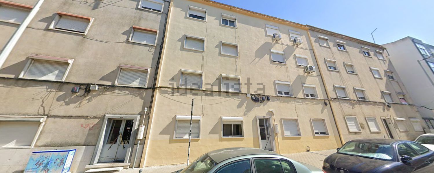 出租公寓 t2在Rua General Humberto Delgado, 14 - 外立面