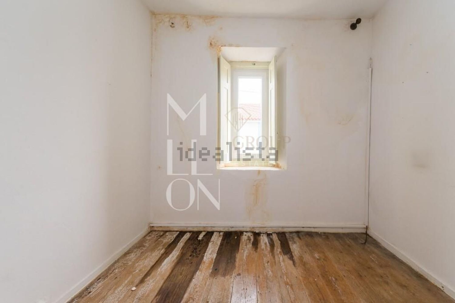 双拼别墅出售在Rua Combatentes da Grande Guerra s/n - 居住