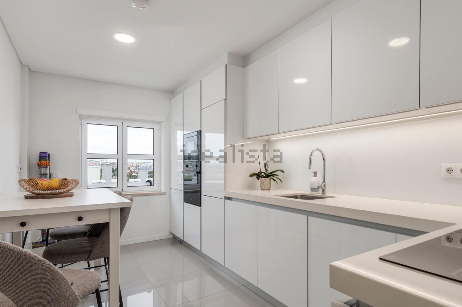 公寓 t2出售在Rua Corpo Nacional de Escutas - 厨房