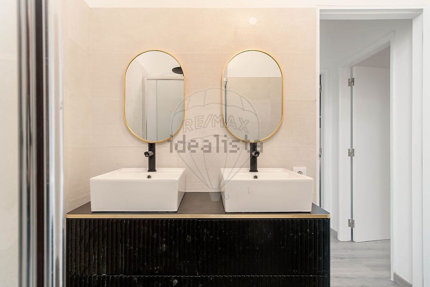 公寓 t3出售在Praça Rainha Santa - 卫生间