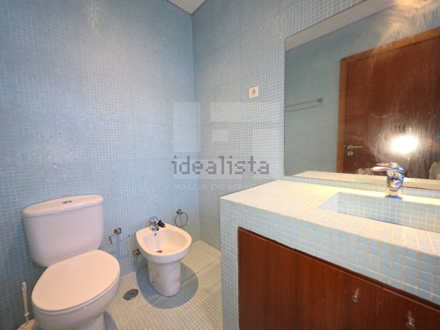 出租小楼房或独栋别墅在Rua Mato da Mina, 22 - 卫生间