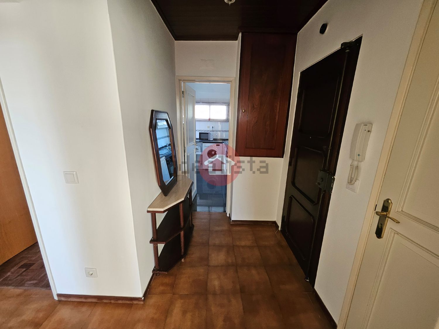 出租公寓 t2在Rua Comércio, 75 - 过道