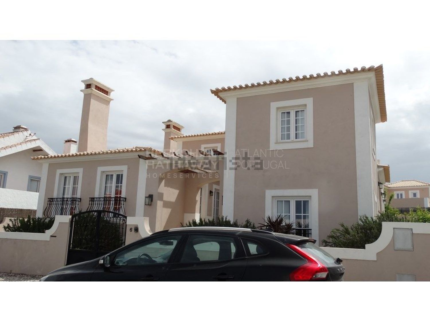 小楼房或独栋别墅出售在Porto Covo - 外立面