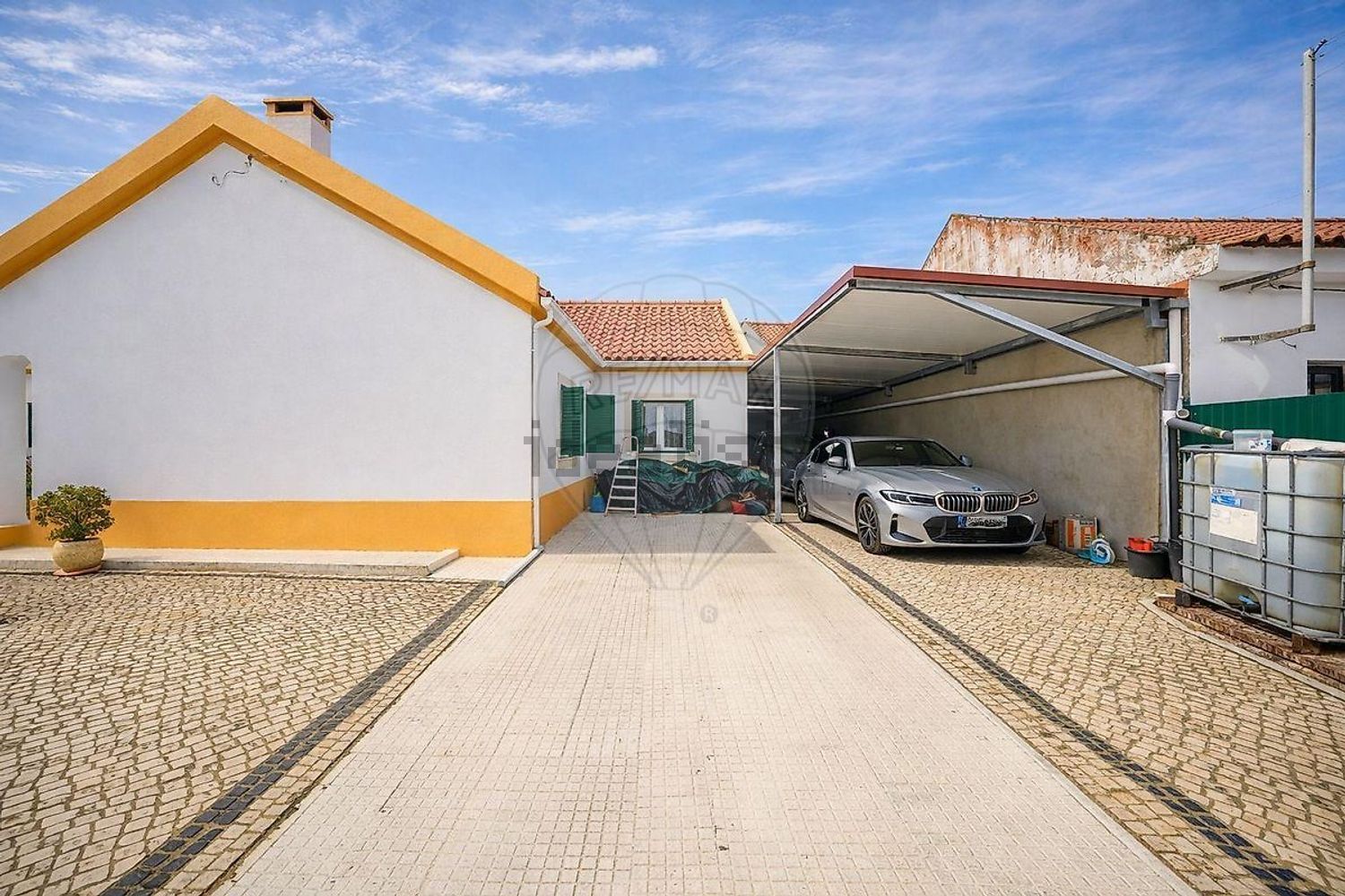 小楼房或独栋别墅出售在Rua Doutor Francisco Gonçalves de Oliveira - 外立面