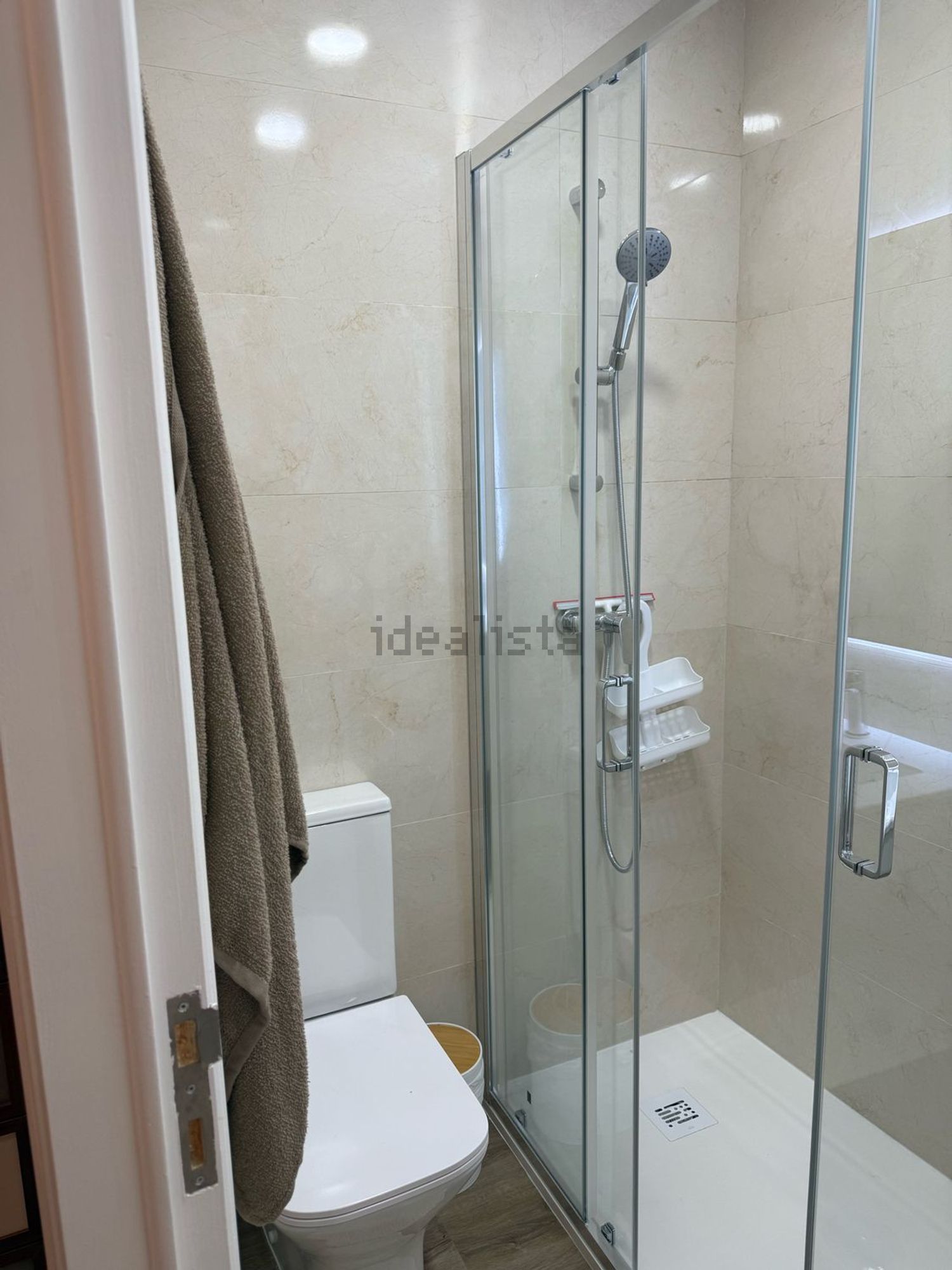 出租房间在Avenida Lourenço Marques, 11 - 卫生间