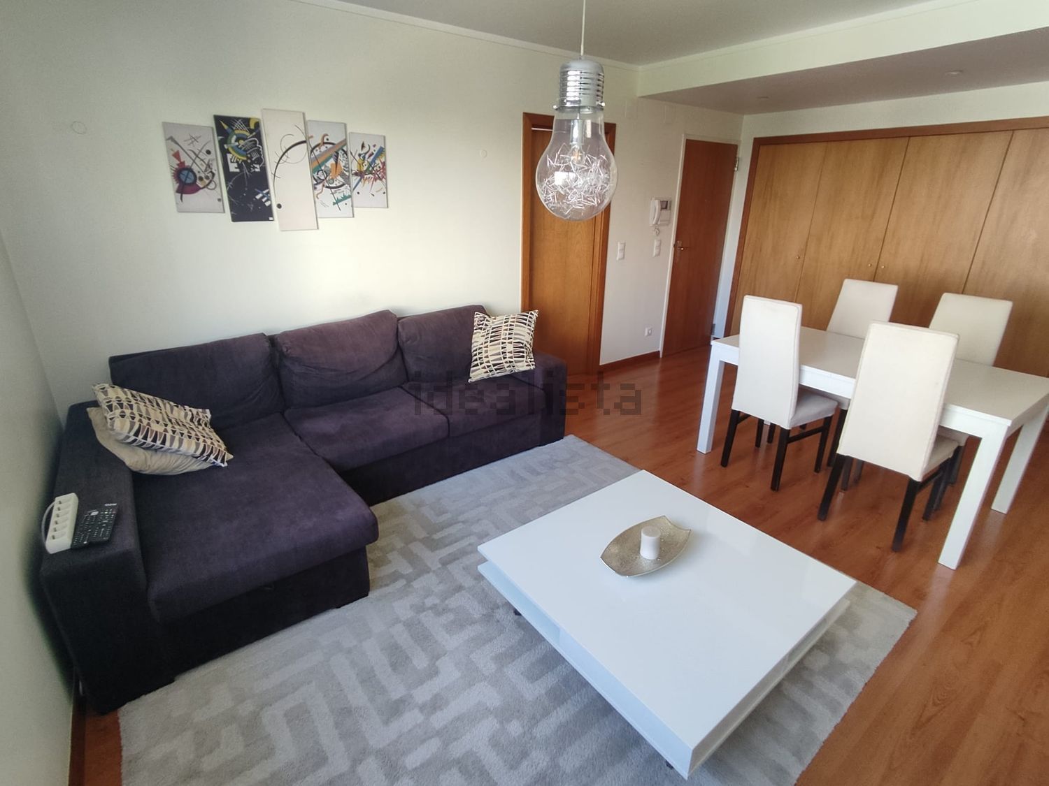 出租公寓 t1在Avenida Sérgio Vieira de Mello, 21 - 客厅