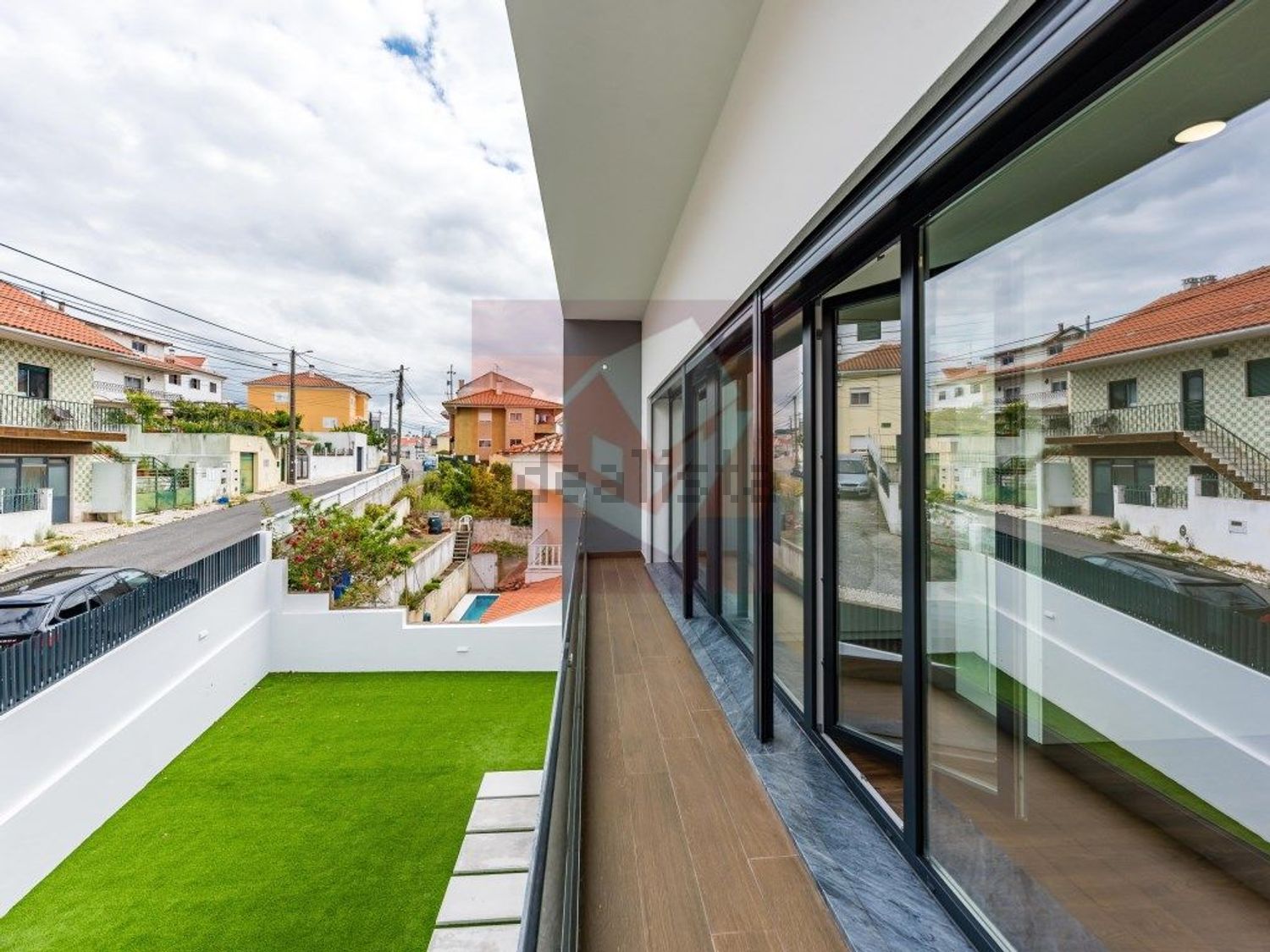 小楼房或独栋别墅出售在Pontinha e Famões - 露台