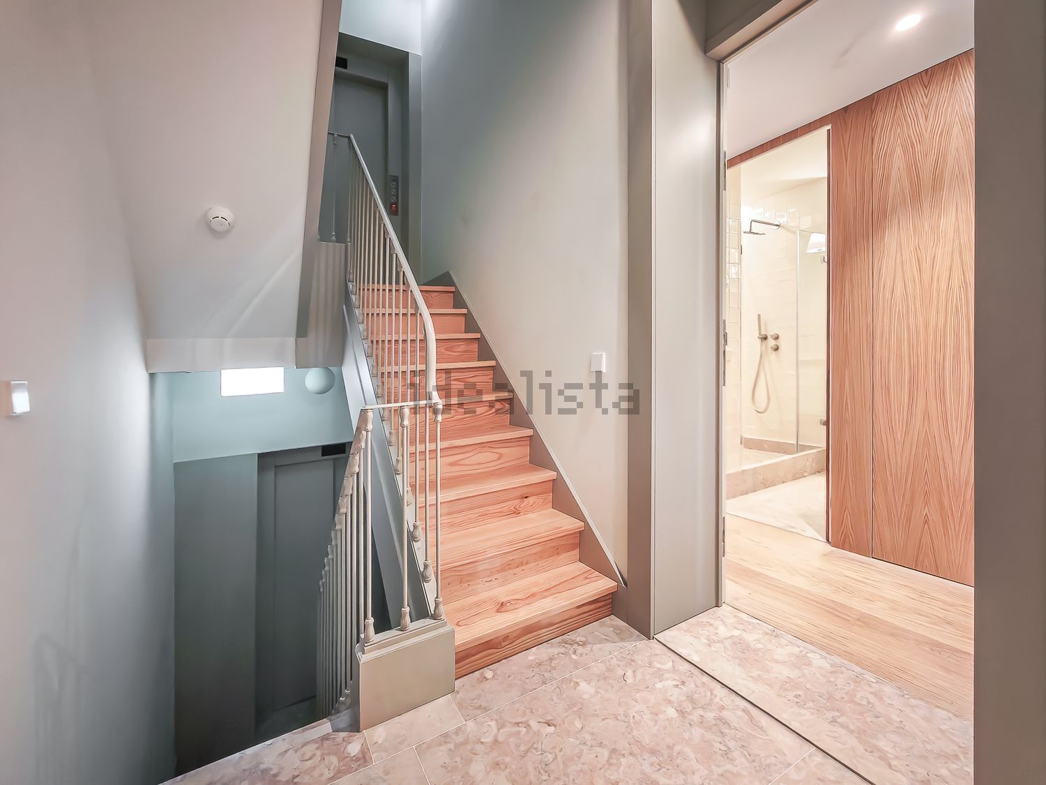 公寓 t1出售在Rua das Taipas - 电梯