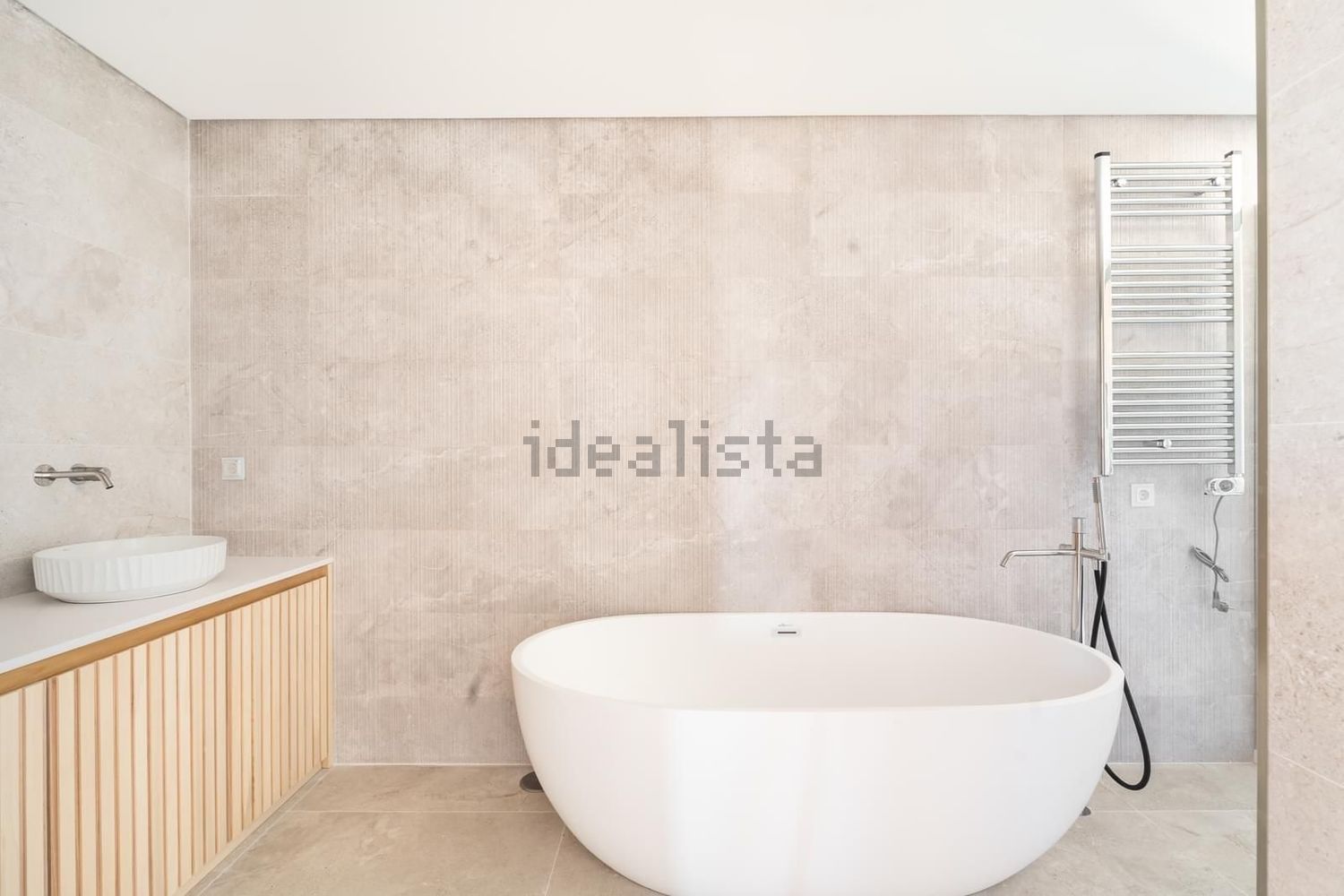 小楼房或独栋别墅出售在Beco do Algarvio - 卫生间