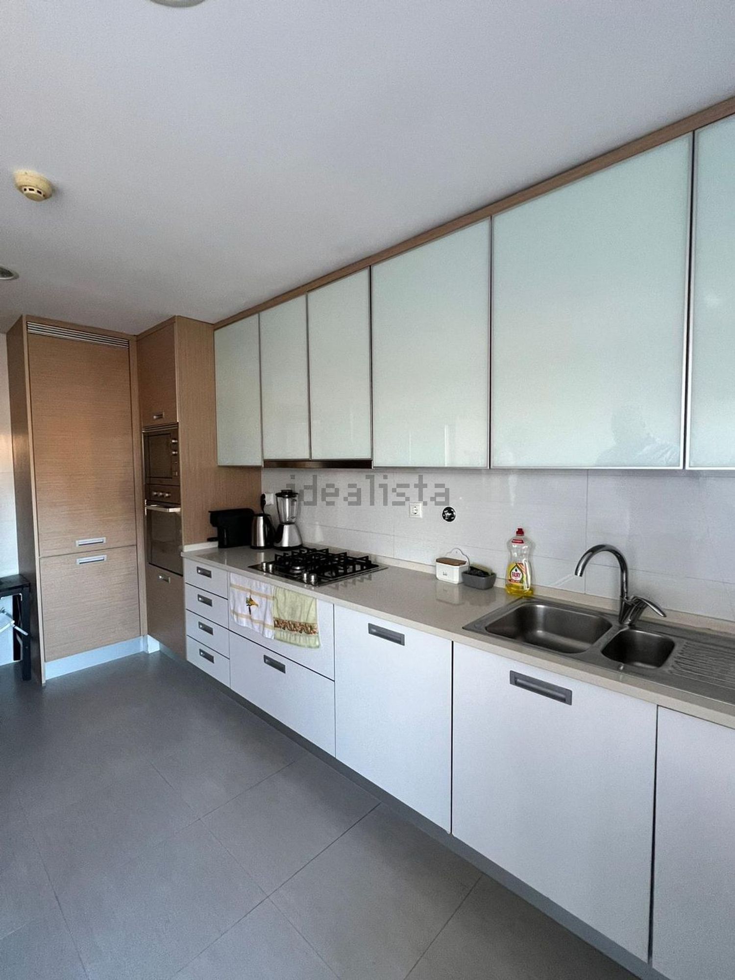 出租房间在Avenida Infante Dom Henrique, 10 - 厨房