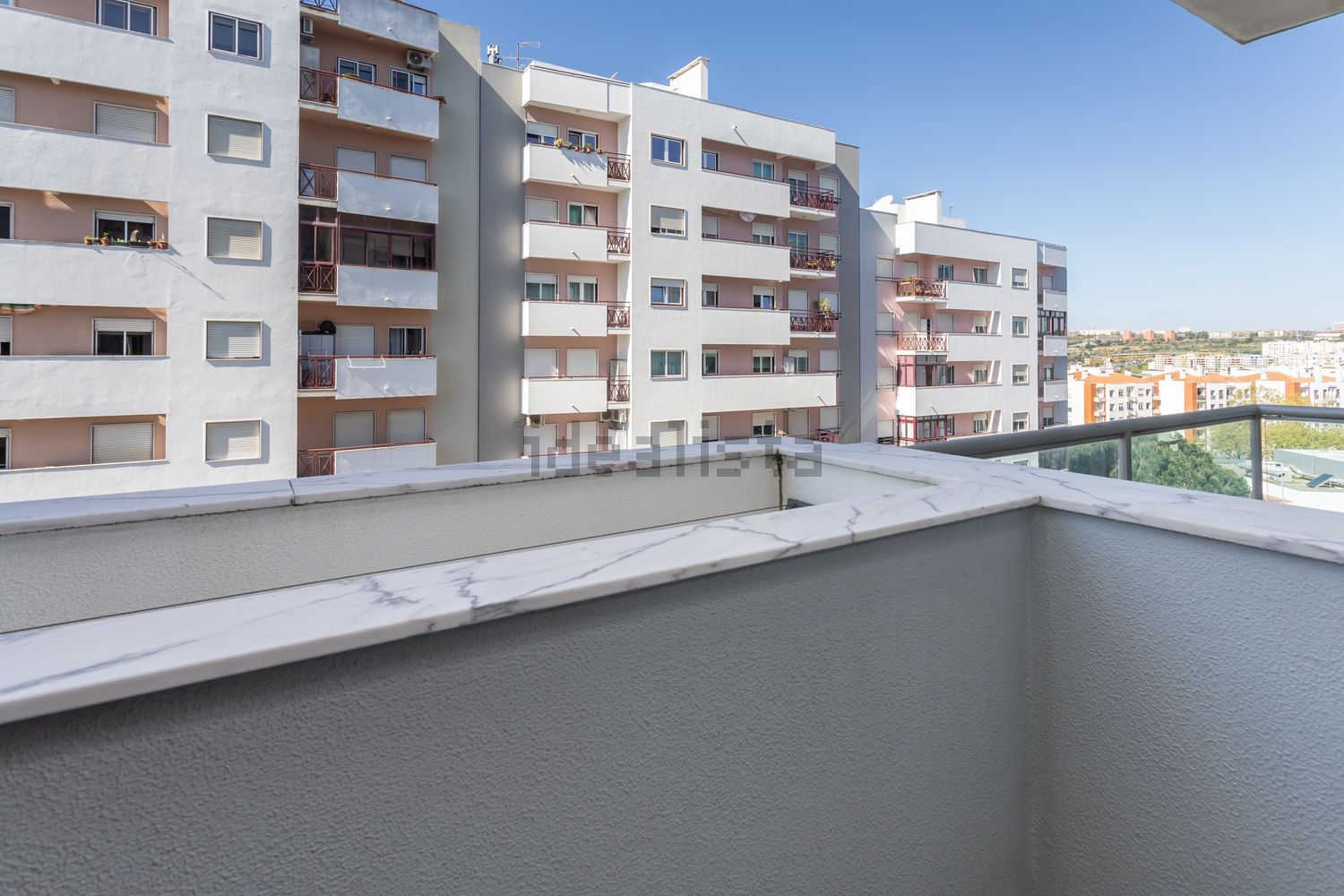 出租公寓 t2在Rua José Afonso, 4 - 露台