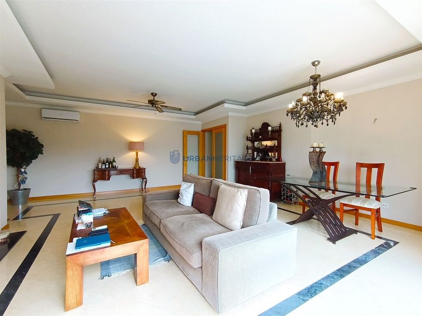 公寓 t2出售在Rua Helena Sá da Costa, 9