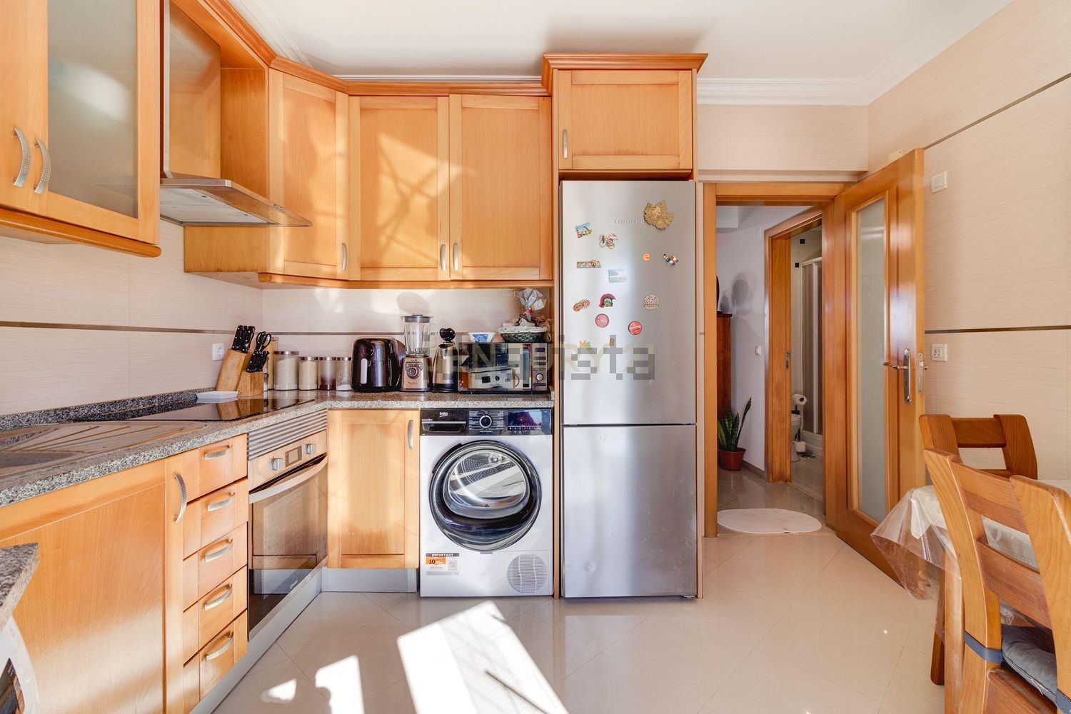 双拼别墅出售在Venda do Pinheiro e Santo Estêvão das Galés - 厨房