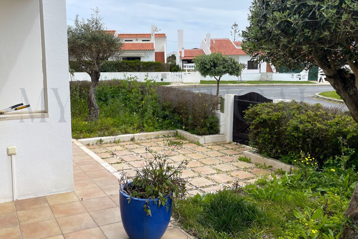 出租小楼房或独栋别墅在Praceta da Liberdade - 花园