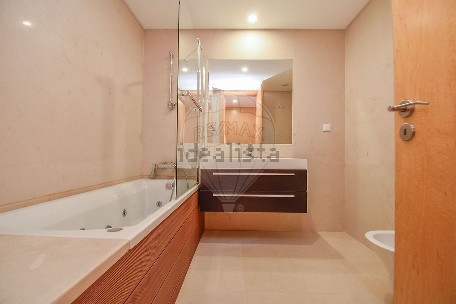 公寓 t3出售在Rua Xavier de Araújo, 14 - 卫生间