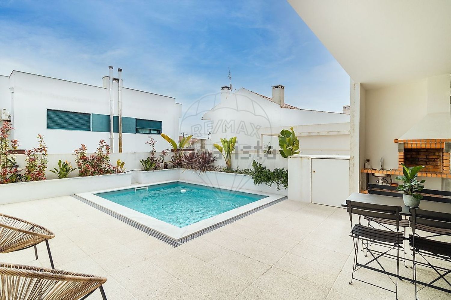 出租小楼房或独栋别墅在Rua 12 - 游泳池