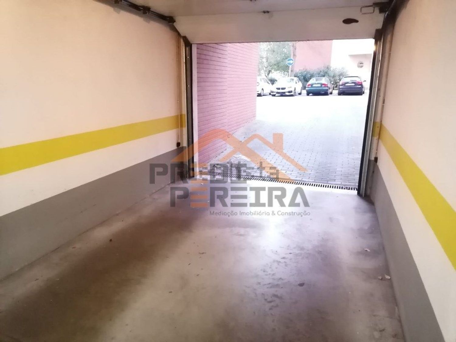 出租公寓 t3在Rua Diogo Guilherme da Silva Alves Furtado, 8 - 停车位