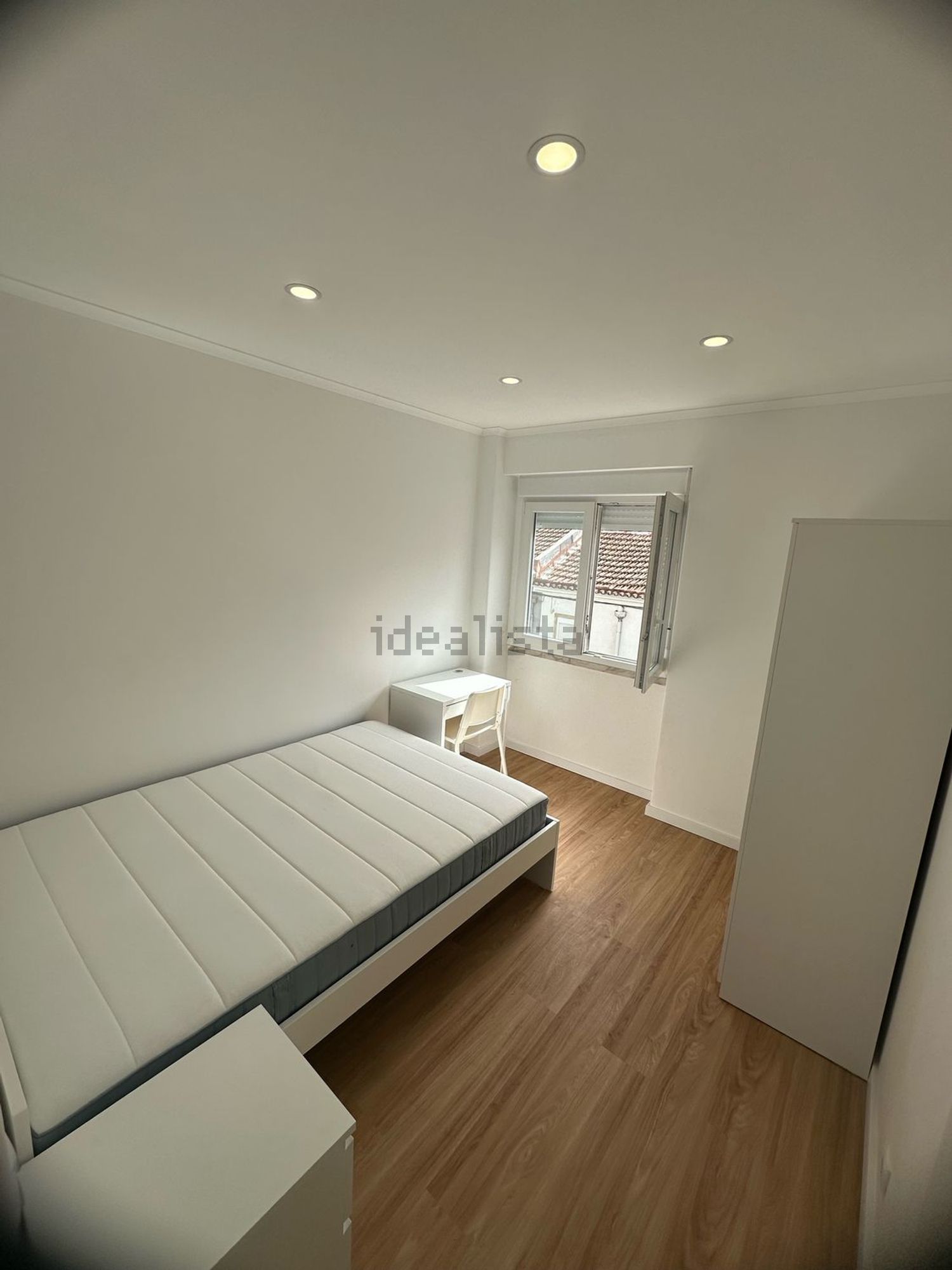 出租房间在Rua Florbela Espanca, 11 - 卧室