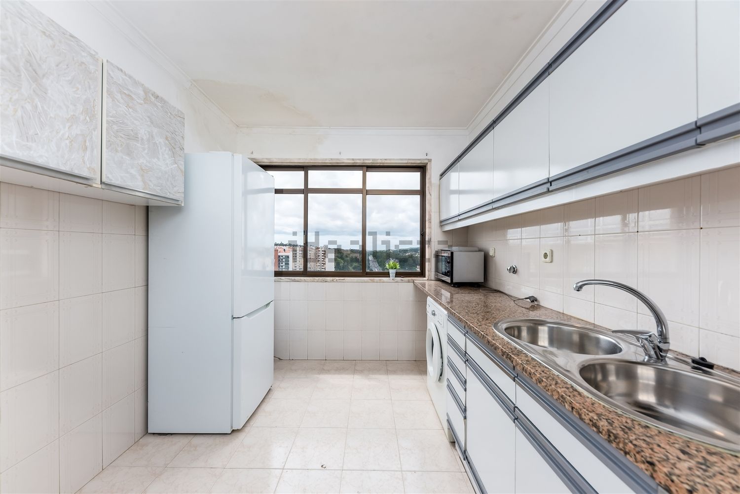 公寓 t2出售在Rua Alfazema, 1 - 厨房