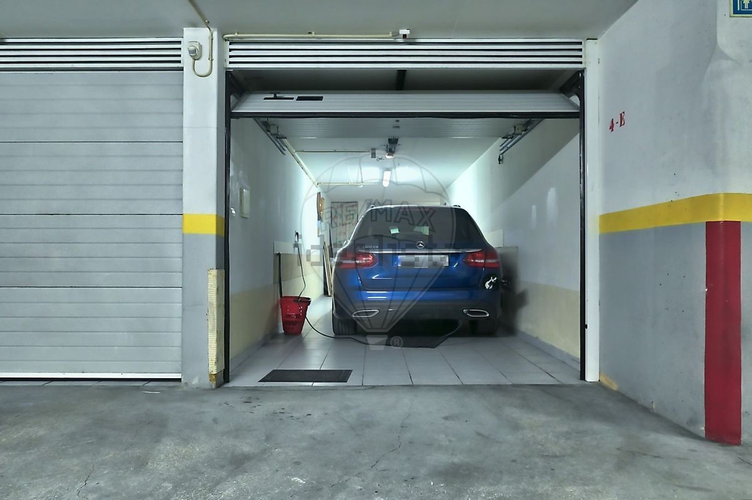 公寓 t3出售在Rua Água-Marinha - 停车位