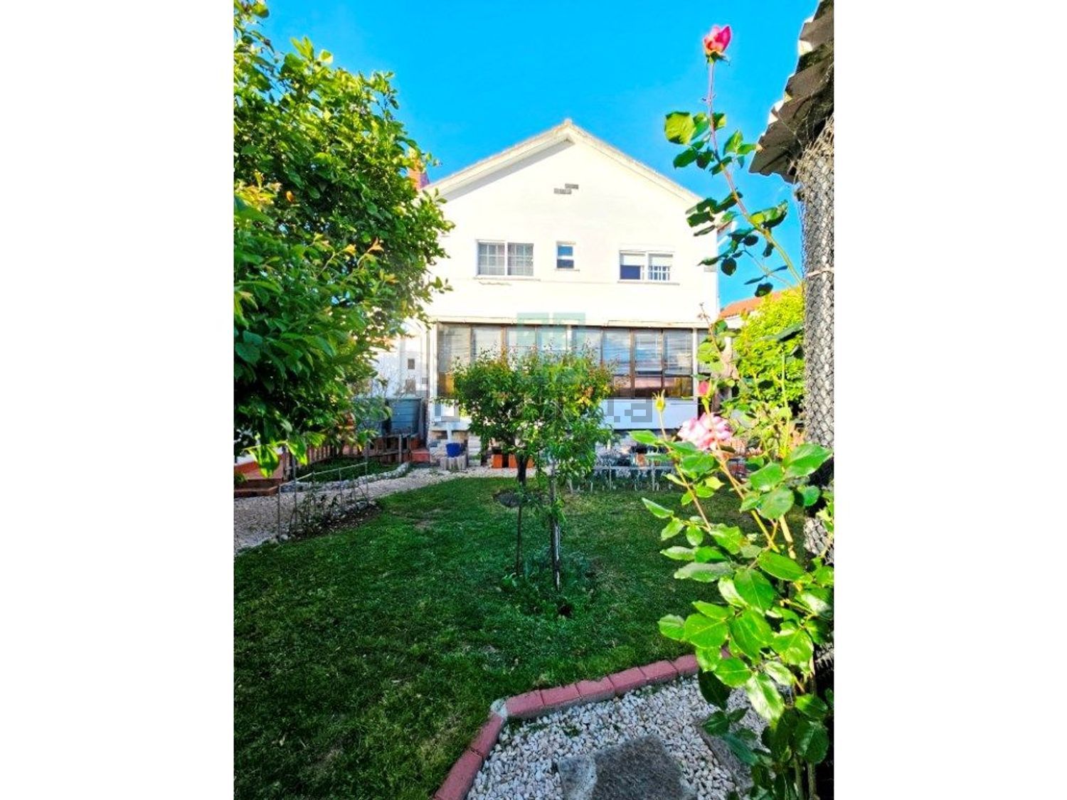 小楼房或独栋别墅出售在Rua Zambujal, 263 a - 花园