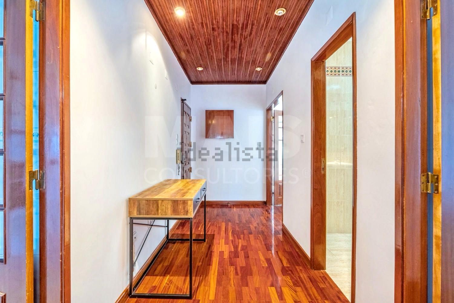 公寓 t2出售在Rua Abel Salazar - 过道