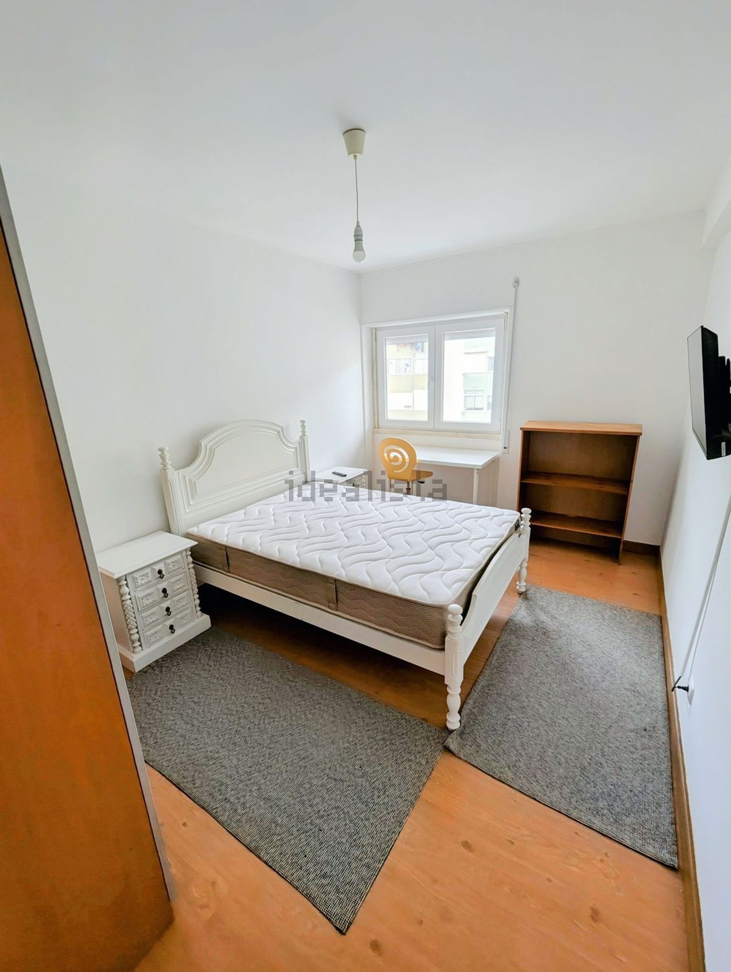 出租房间在Rua Marquês Sá da Bandeira, 3 - 卧室